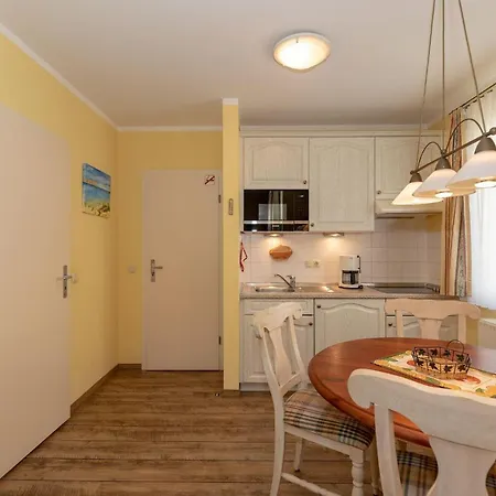 Haus-Schaumburg-Wohnung-7-101 * Kuehlungsborn